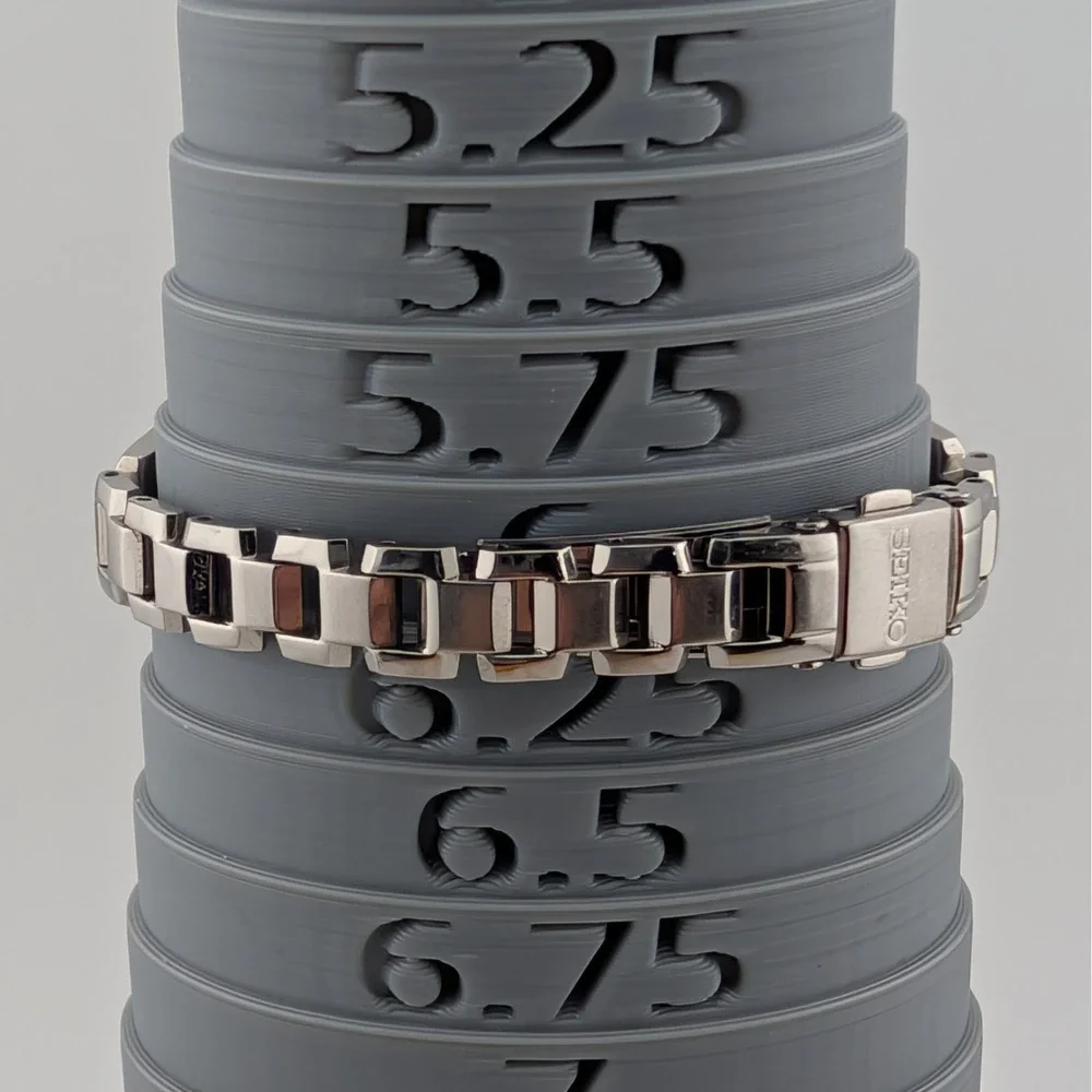 Seiko Solar Tressia White Ceramic Go Red Special Edition Box Papers Links